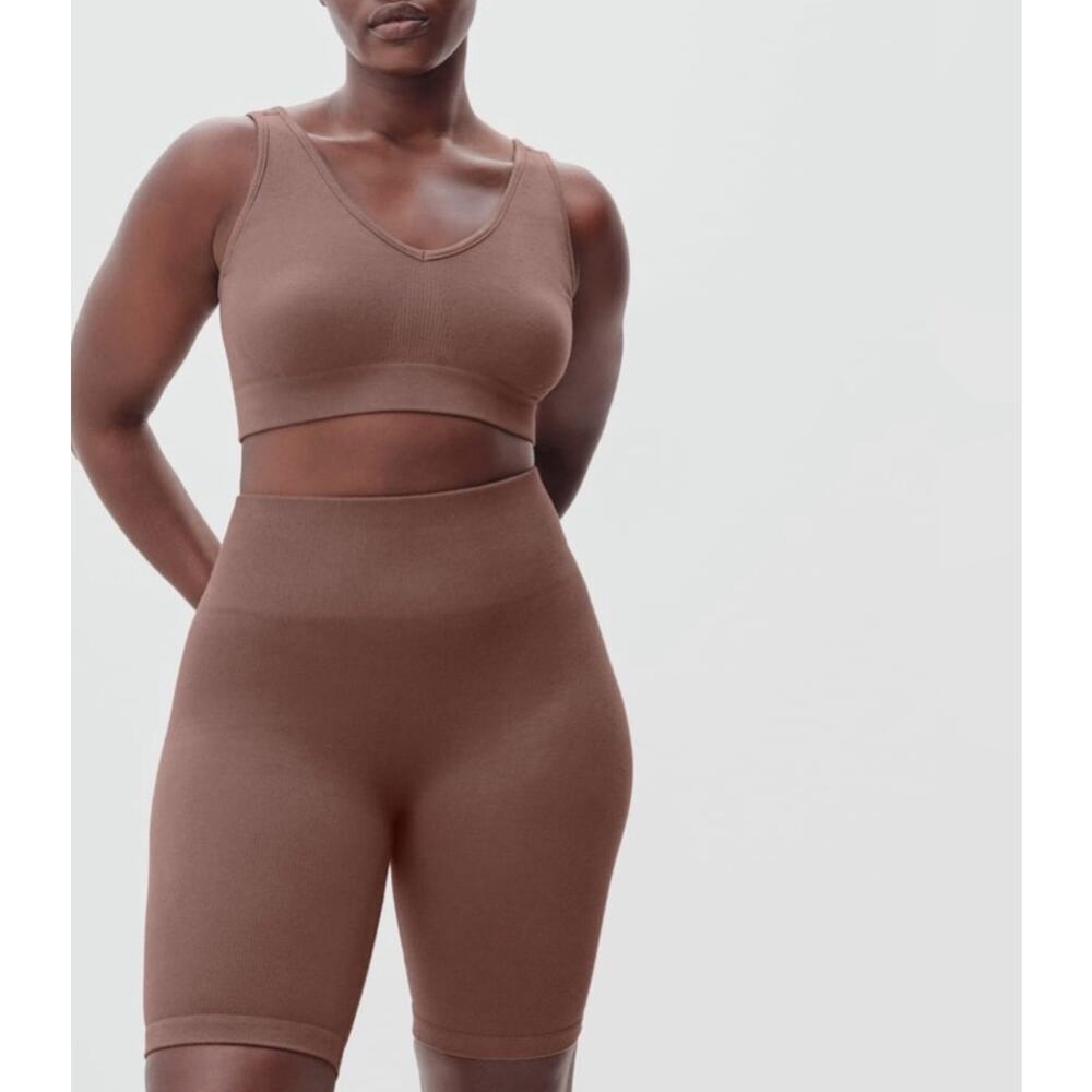 NWOT Everlane The Seamless Bike Short In Brown XS/S
